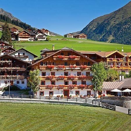 Hotel Hofmann Santa Maddalena in Casies Eksteriør billede